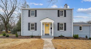 5200 WILLIAMSBURG BLVD, ARLINGTON, Virginia 22207, 5 Bedrooms Bedrooms, ,4 BathroomsBathrooms,Residential,For sale,5200 WILLIAMSBURG BLVD,VAAR2051330 MLS # VAAR2051330