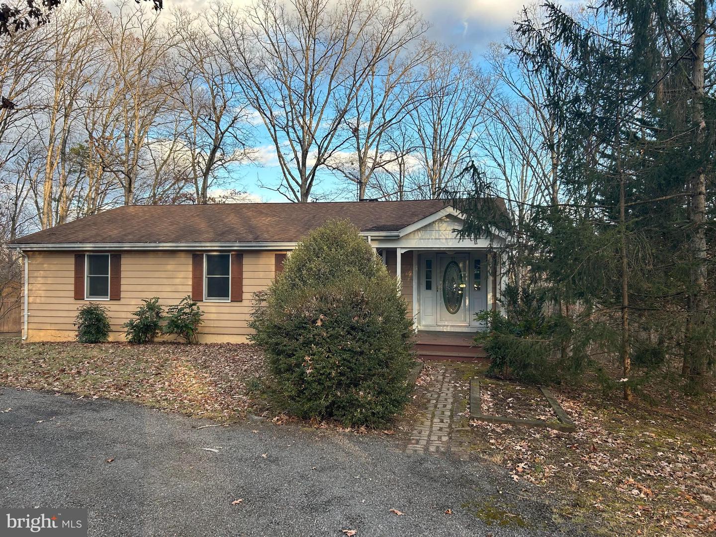 353 WRIGHTS RUN LN, WHITE POST, Virginia 22663, 4 Bedrooms Bedrooms, ,3 BathroomsBathrooms,Residential,For sale,353 WRIGHTS RUN LN,VAFV2023622 MLS # VAFV2023622