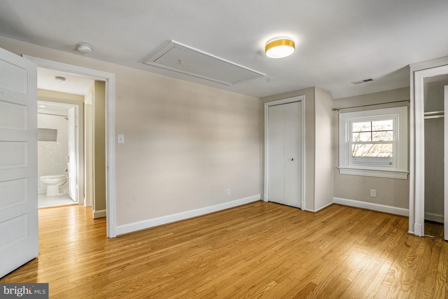 724 N BARTON ST, ARLINGTON, Virginia 22201, 3 Bedrooms Bedrooms, ,2 BathroomsBathrooms,Residential,For sale,724 N BARTON ST,VAAR2052258 MLS # VAAR2052258