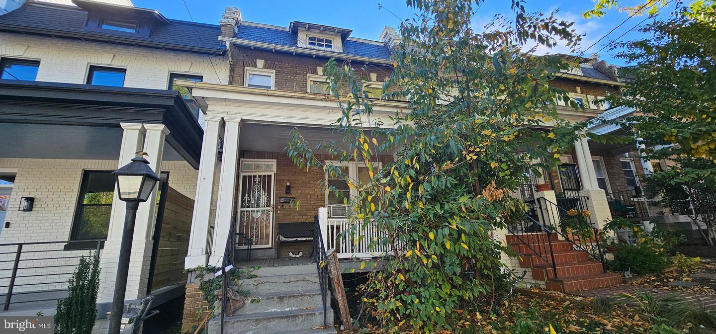 1210 KENNEDY ST NW, WASHINGTON, District Of Columbia 20011, 3 Bedrooms Bedrooms, ,1 BathroomBathrooms,Residential,For sale,1210 KENNEDY ST NW,DCDC2174258 MLS # DCDC2174258