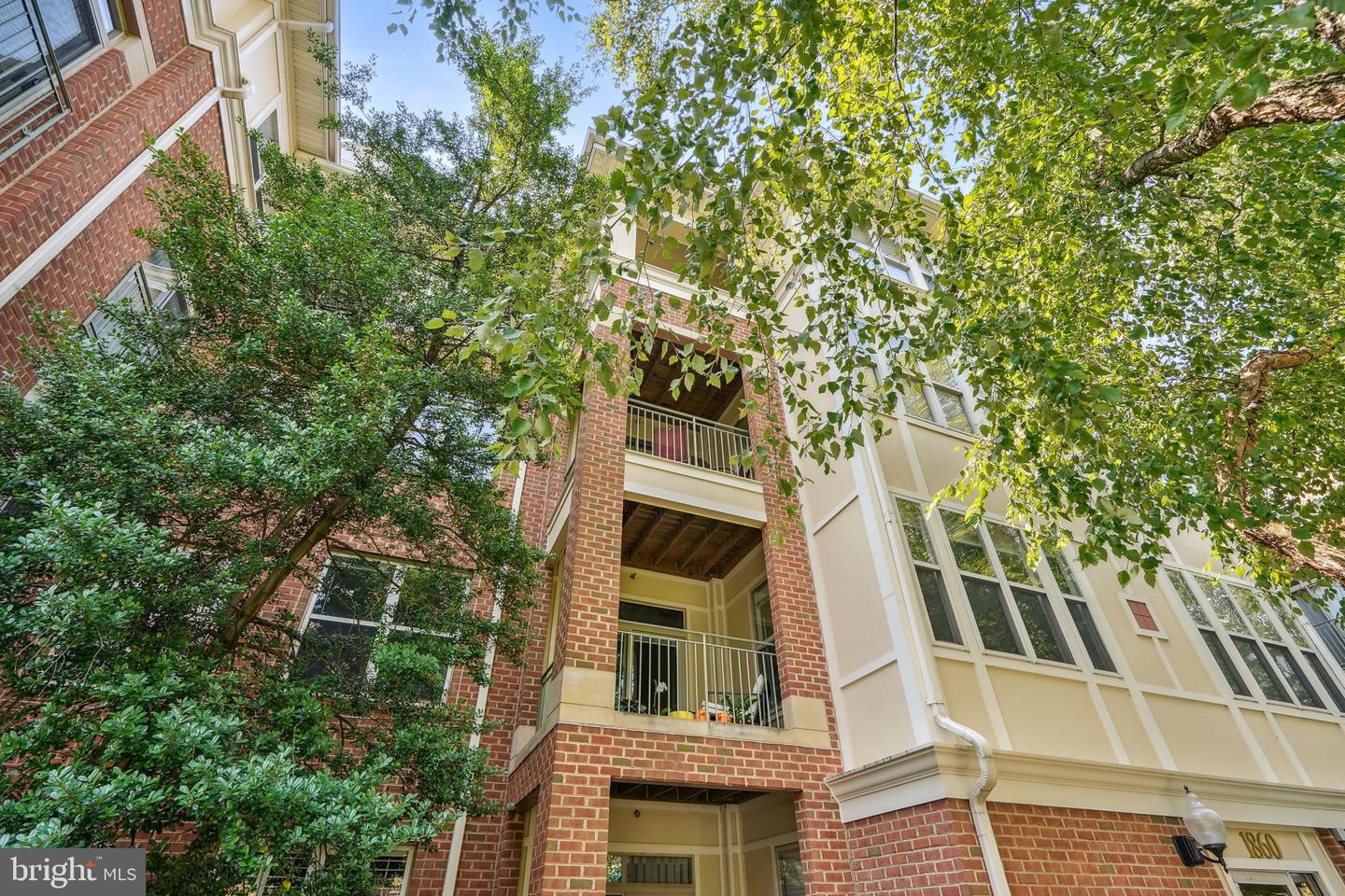 1860 STRATFORD PARK PL #312, RESTON, Virginia 20190, 2 Bedrooms Bedrooms, ,2 BathroomsBathrooms,Residential,For sale,1860 STRATFORD PARK PL #312,VAFX2217206 MLS # VAFX2217206