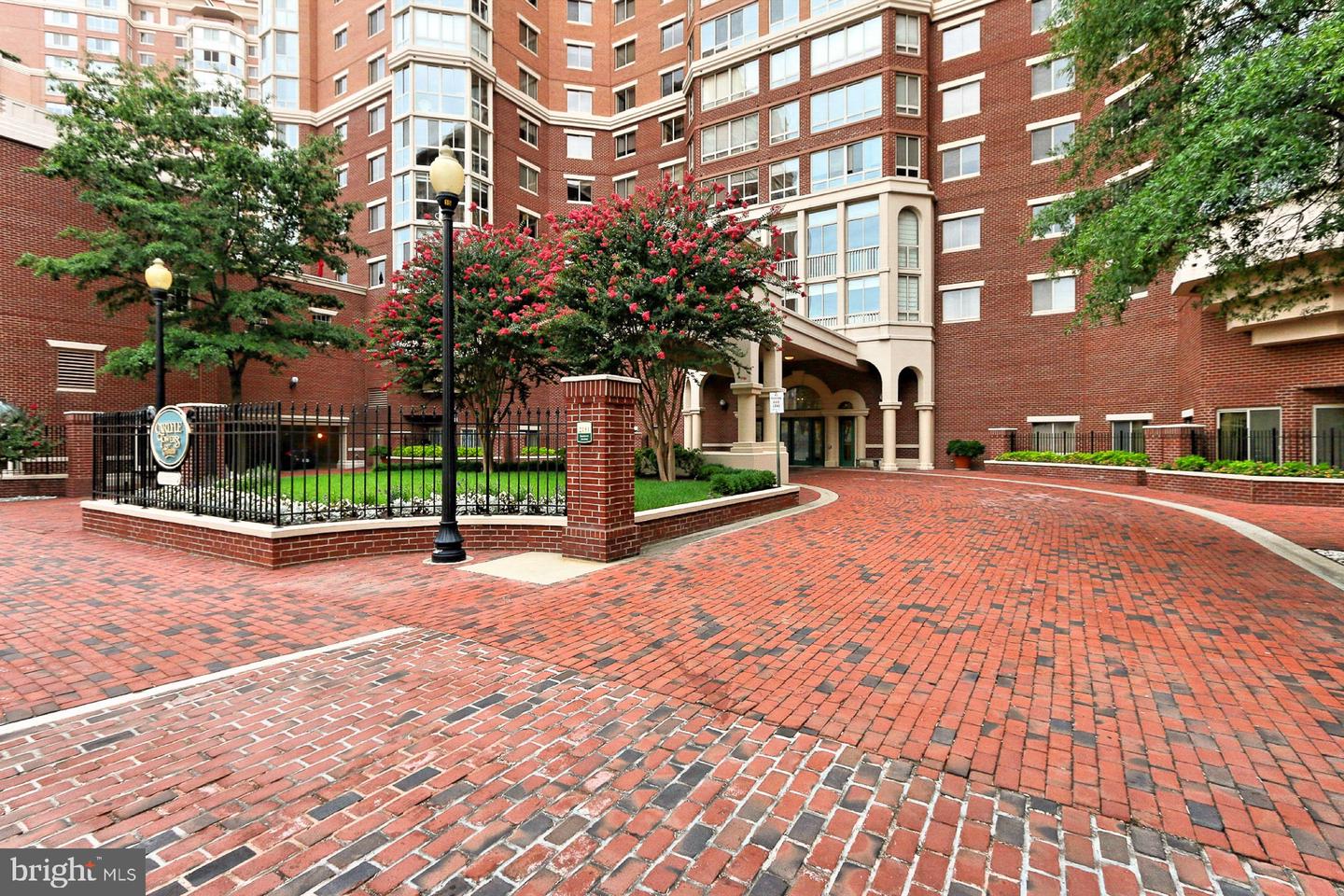 2151 JAMIESON #1803, ALEXANDRIA, Virginia 22314, 1 Bedroom Bedrooms, ,1 BathroomBathrooms,Residential,For sale,2151 JAMIESON #1803,VAAX2040622 MLS # VAAX2040622