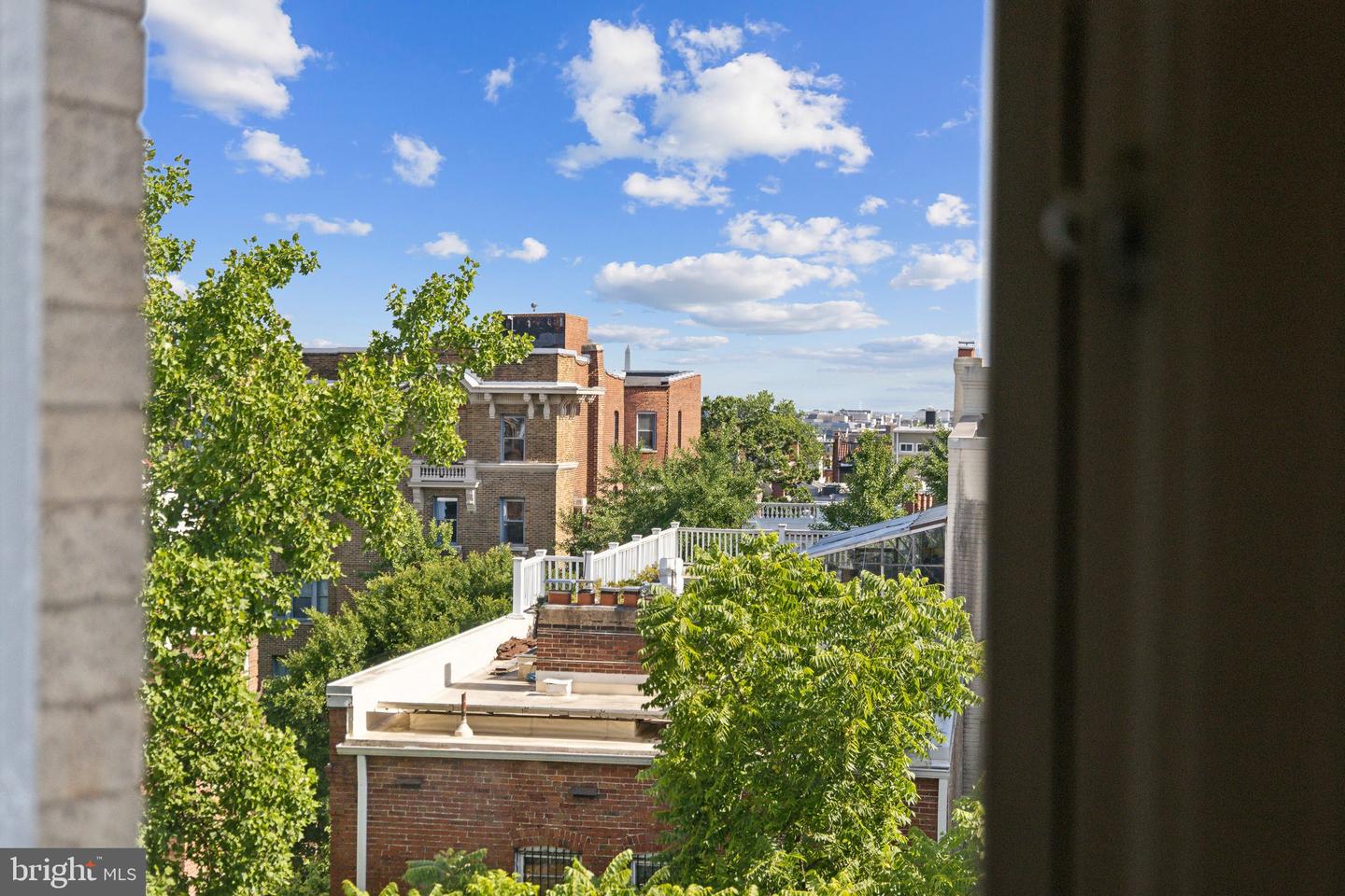 1852 COLUMBIA RD NW #503, WASHINGTON, District Of Columbia 20009, 2 Bedrooms Bedrooms, ,1 BathroomBathrooms,Residential,For sale,1852 COLUMBIA RD NW #503,DCDC2174326 MLS # DCDC2174326