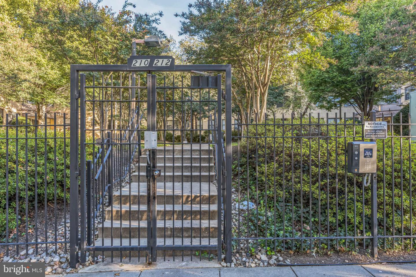 212 OAKWOOD ST SE #209, WASHINGTON, District Of Columbia 20032, 1 Bedroom Bedrooms, ,1 BathroomBathrooms,Residential,For sale,212 OAKWOOD ST SE #209,DCDC2173874 MLS # DCDC2173874