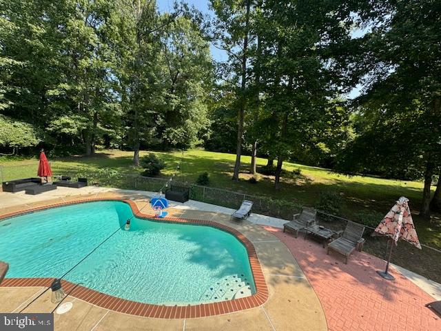 5 RETREAT LN, FREDERICKSBURG, Virginia 22405, 4 Bedrooms Bedrooms, ,3 BathroomsBathrooms,Residential,For sale,5 RETREAT LN,VAST2032458 MLS # VAST2032458