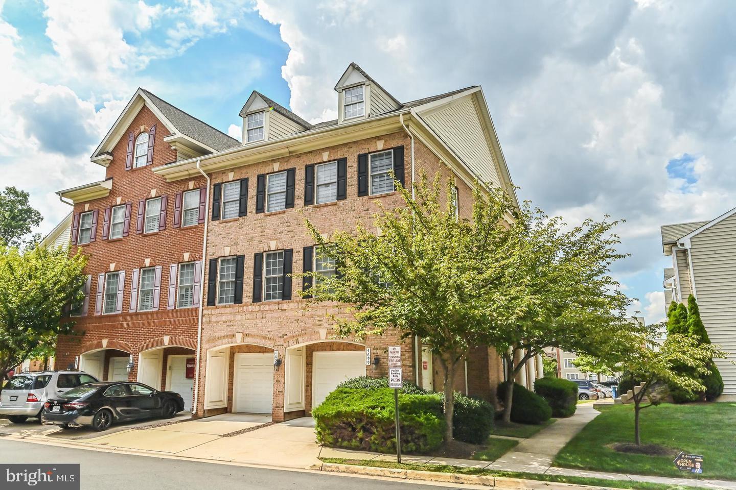 4699 RED ADMIRAL WAY #143, FAIRFAX, Virginia 22033, 3 Bedrooms Bedrooms, ,2 BathroomsBathrooms,Residential,For sale,4699 RED ADMIRAL WAY #143,VAFX2211940 MLS # VAFX2211940