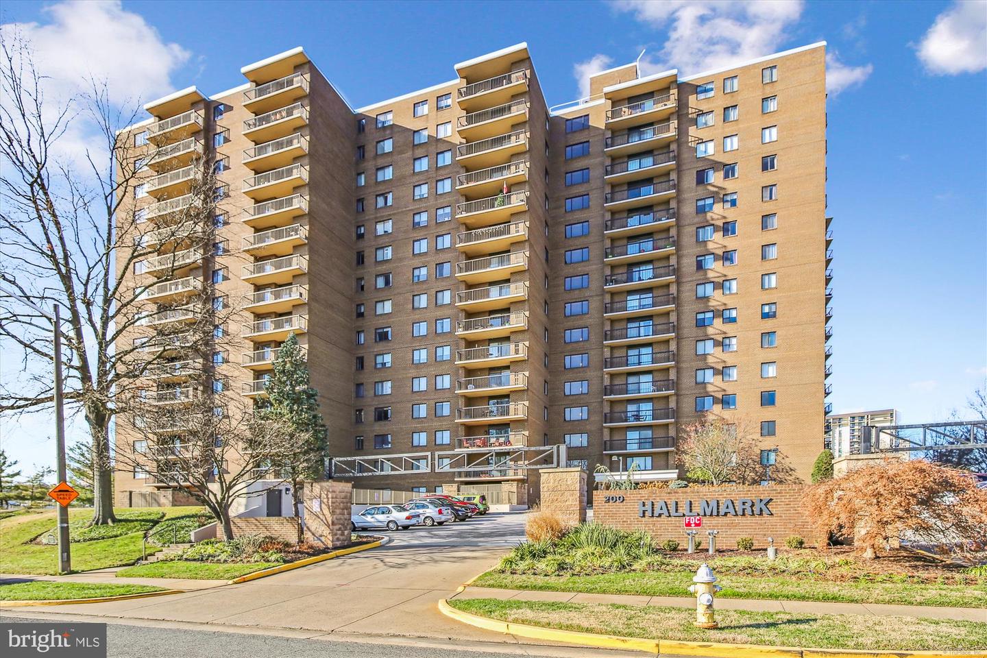 200 N PICKETT ST #111, ALEXANDRIA, Virginia 22304, 1 Bedroom Bedrooms, ,1 BathroomBathrooms,Residential,For sale,200 N PICKETT ST #111,VAAX2040096 MLS # VAAX2040096