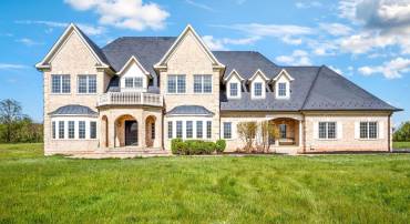 15028 MERRITT FARM LN, LEESBURG, Virginia 20176, 4 Bedrooms Bedrooms, ,5 BathroomsBathrooms,Residential,For sale,15028 MERRITT FARM LN,VALO2069366 MLS # VALO2069366