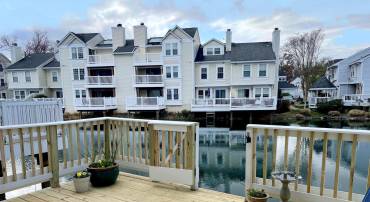 3361 LAKESIDE VIEW DR #8-7, FALLS CHURCH, Virginia 22041, 2 Bedrooms Bedrooms, ,2 BathroomsBathrooms,Residential,For sale,3361 LAKESIDE VIEW DR #8-7,VAFX2216760 MLS # VAFX2216760