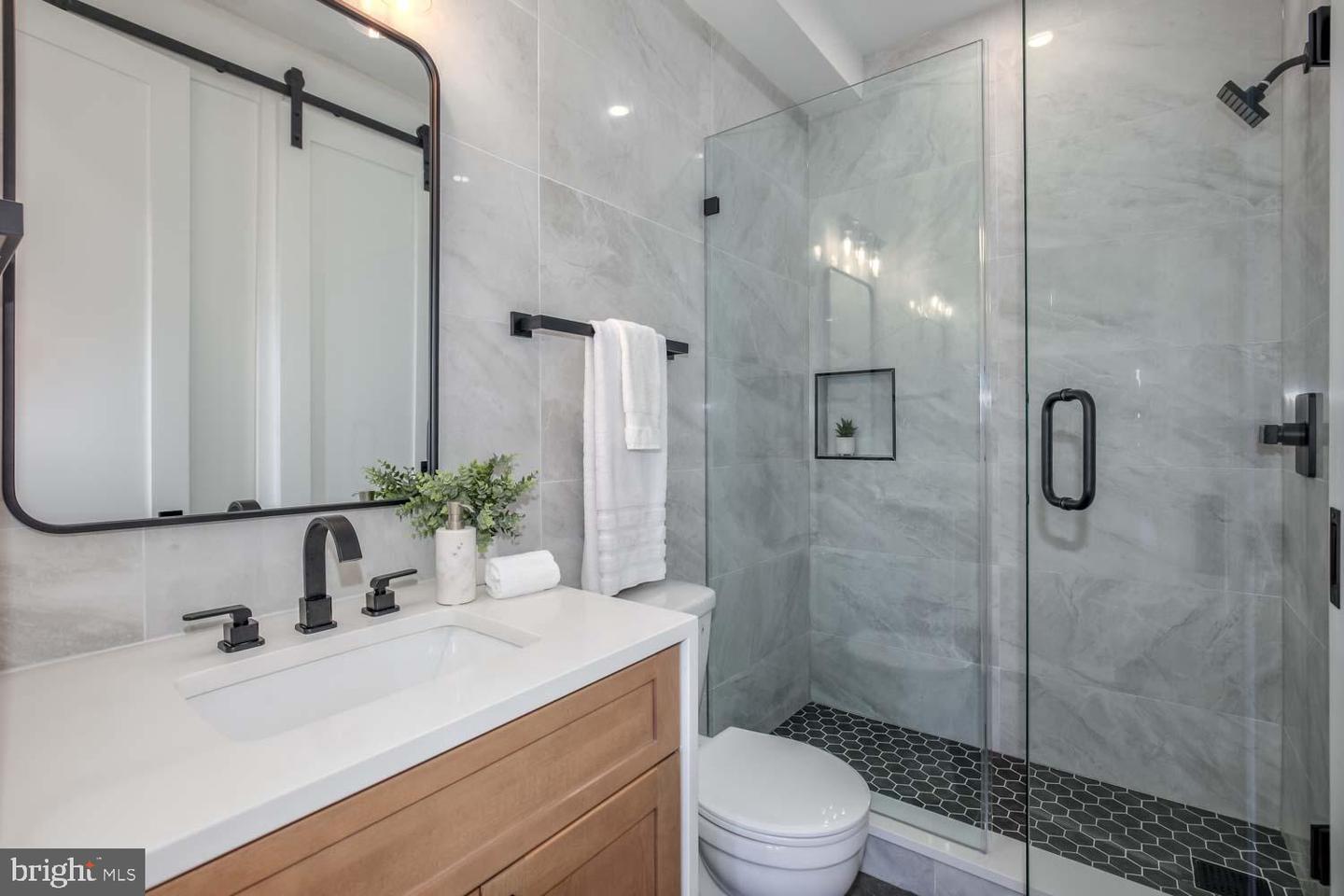 1426 MONTELLO AVE NE #B, WASHINGTON, District Of Columbia 20002, 3 Bedrooms Bedrooms, ,3 BathroomsBathrooms,Residential,For sale,1426 MONTELLO AVE NE #B,DCDC2173792 MLS # DCDC2173792