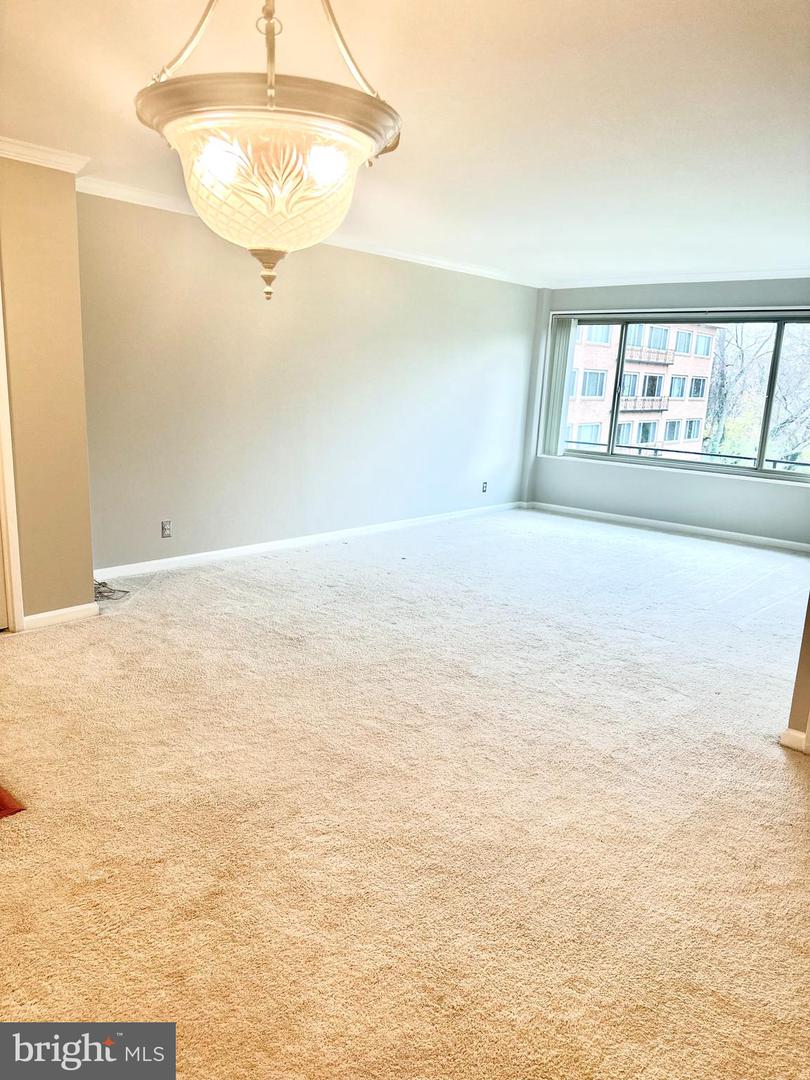 10570 MAIN ST #413, FAIRFAX, Virginia 22030, 2 Bedrooms Bedrooms, ,1 BathroomBathrooms,Residential,For sale,10570 MAIN ST #413,VAFC2005466 MLS # VAFC2005466