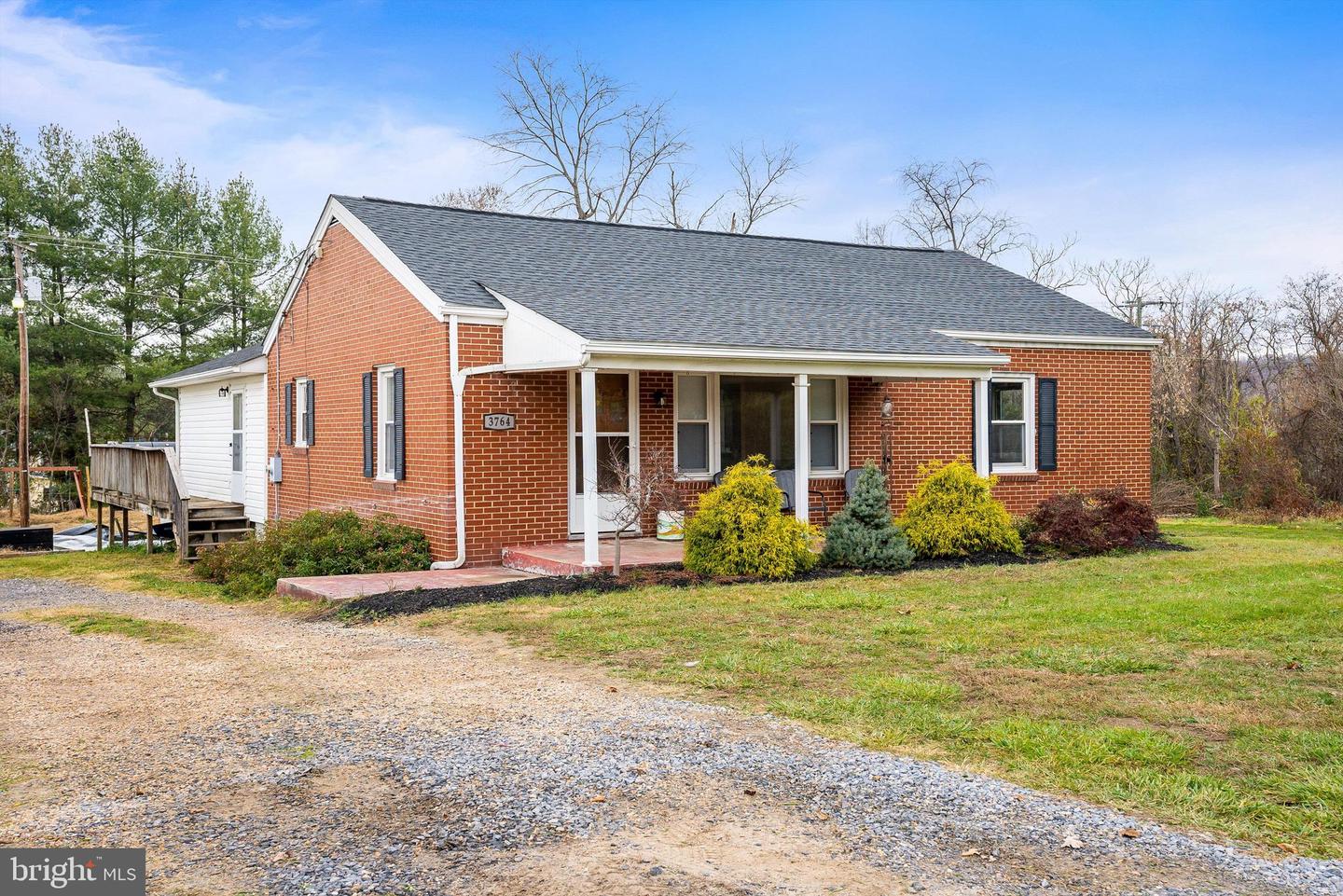 3764 EAST SIDE HWY, GROTTOES, Virginia 24441, 3 Bedrooms Bedrooms, ,2 BathroomsBathrooms,Residential,For sale,3764 EAST SIDE HWY,VAAG2000442 MLS # VAAG2000442