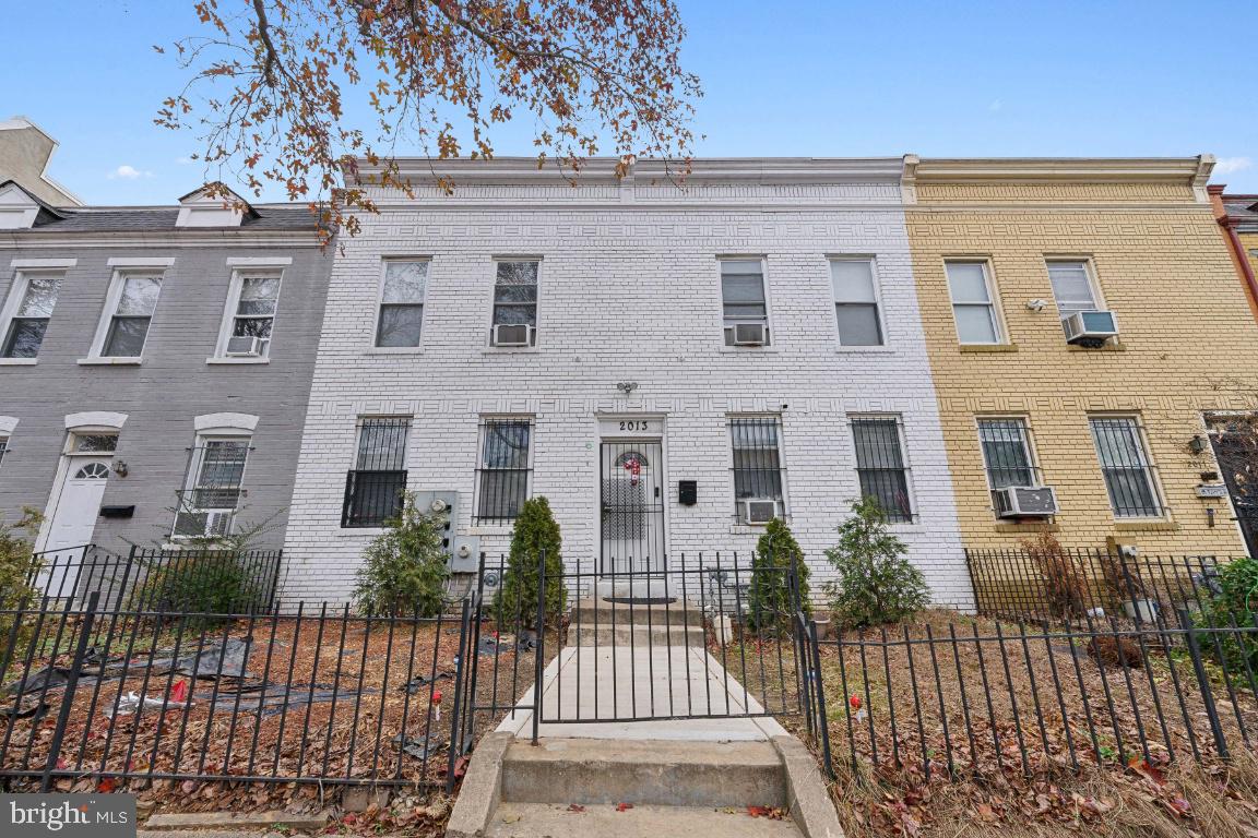 2013 4TH ST NE, WASHINGTON, District Of Columbia 20002, 10 Bedrooms Bedrooms, ,4 BathroomsBathrooms,Residential,For sale,2013 4TH ST NE,DCDC2172848 MLS # DCDC2172848