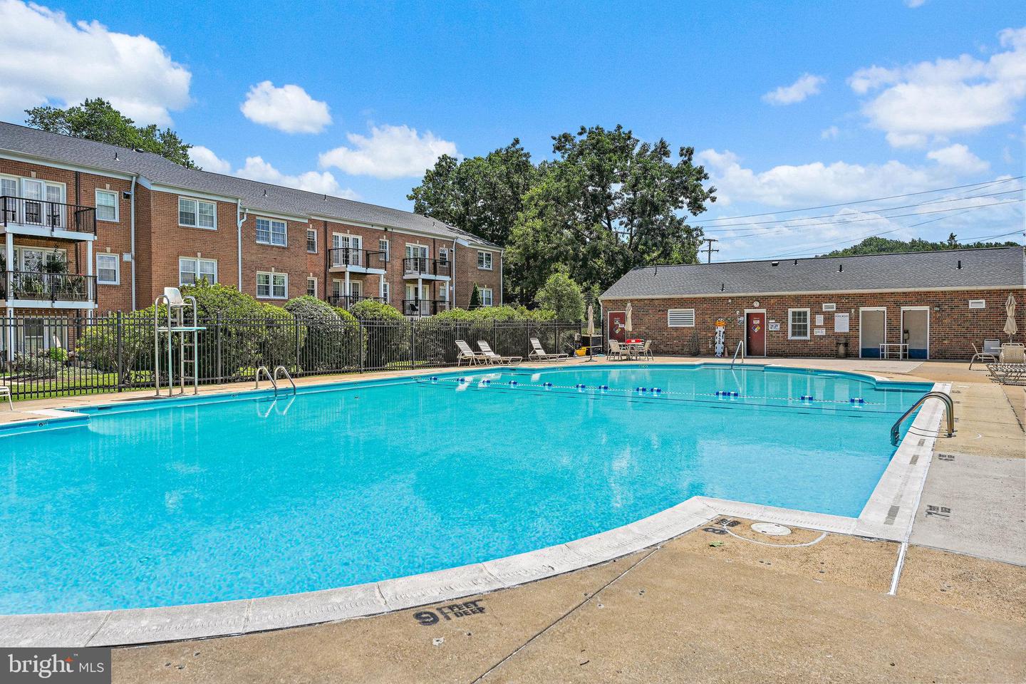 9471 FAIRFAX BLVD #204, FAIRFAX, Virginia 22031, 1 Bedroom Bedrooms, ,1 BathroomBathrooms,Residential,For sale,9471 FAIRFAX BLVD #204,VAFC2005582 MLS # VAFC2005582