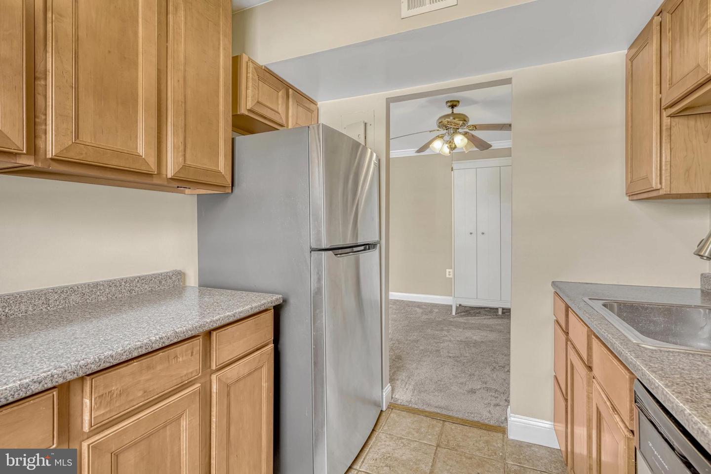 9471 FAIRFAX BLVD #204, FAIRFAX, Virginia 22031, 1 Bedroom Bedrooms, ,1 BathroomBathrooms,Residential,For sale,9471 FAIRFAX BLVD #204,VAFC2005582 MLS # VAFC2005582