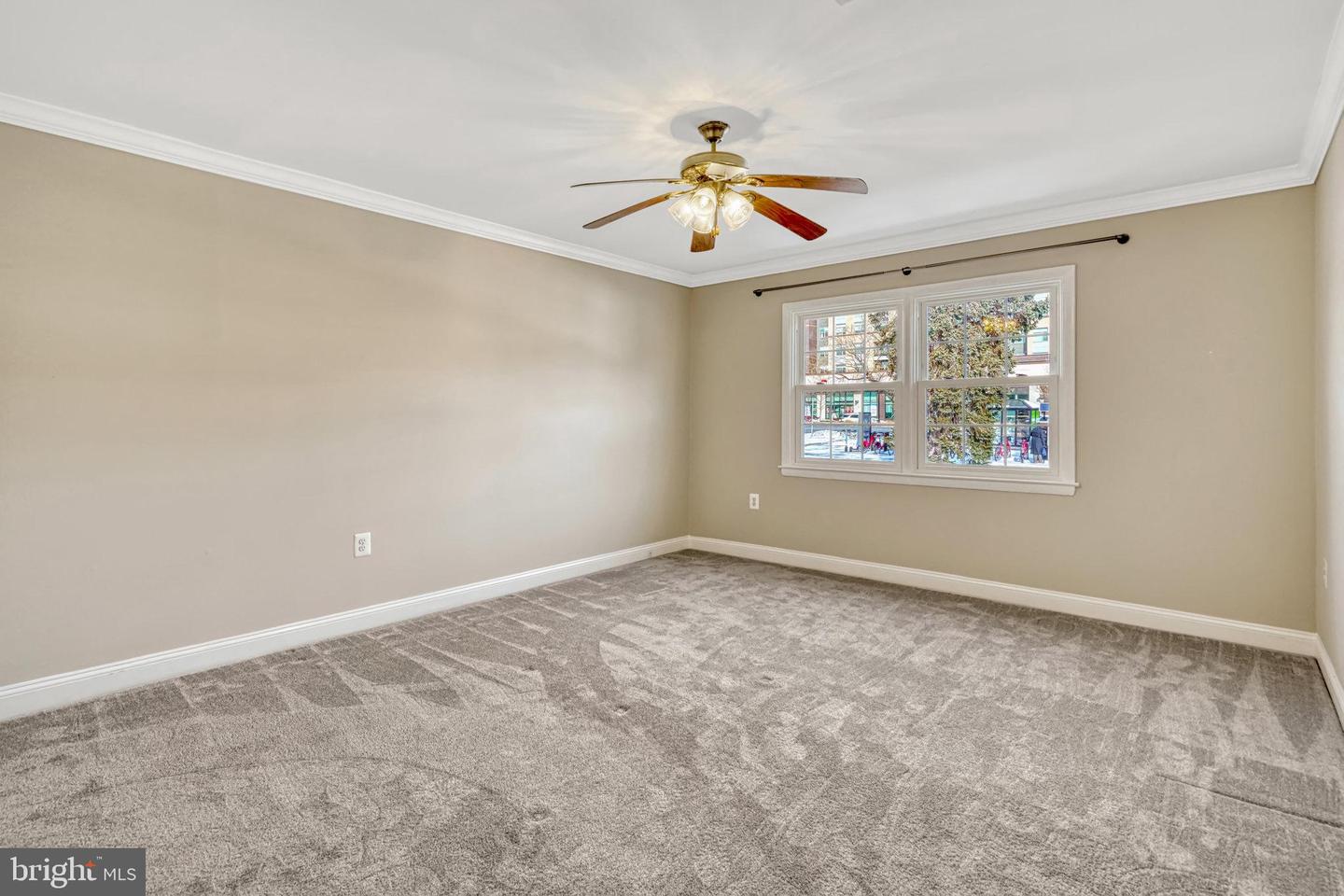 9471 FAIRFAX BLVD #204, FAIRFAX, Virginia 22031, 1 Bedroom Bedrooms, ,1 BathroomBathrooms,Residential,For sale,9471 FAIRFAX BLVD #204,VAFC2005582 MLS # VAFC2005582