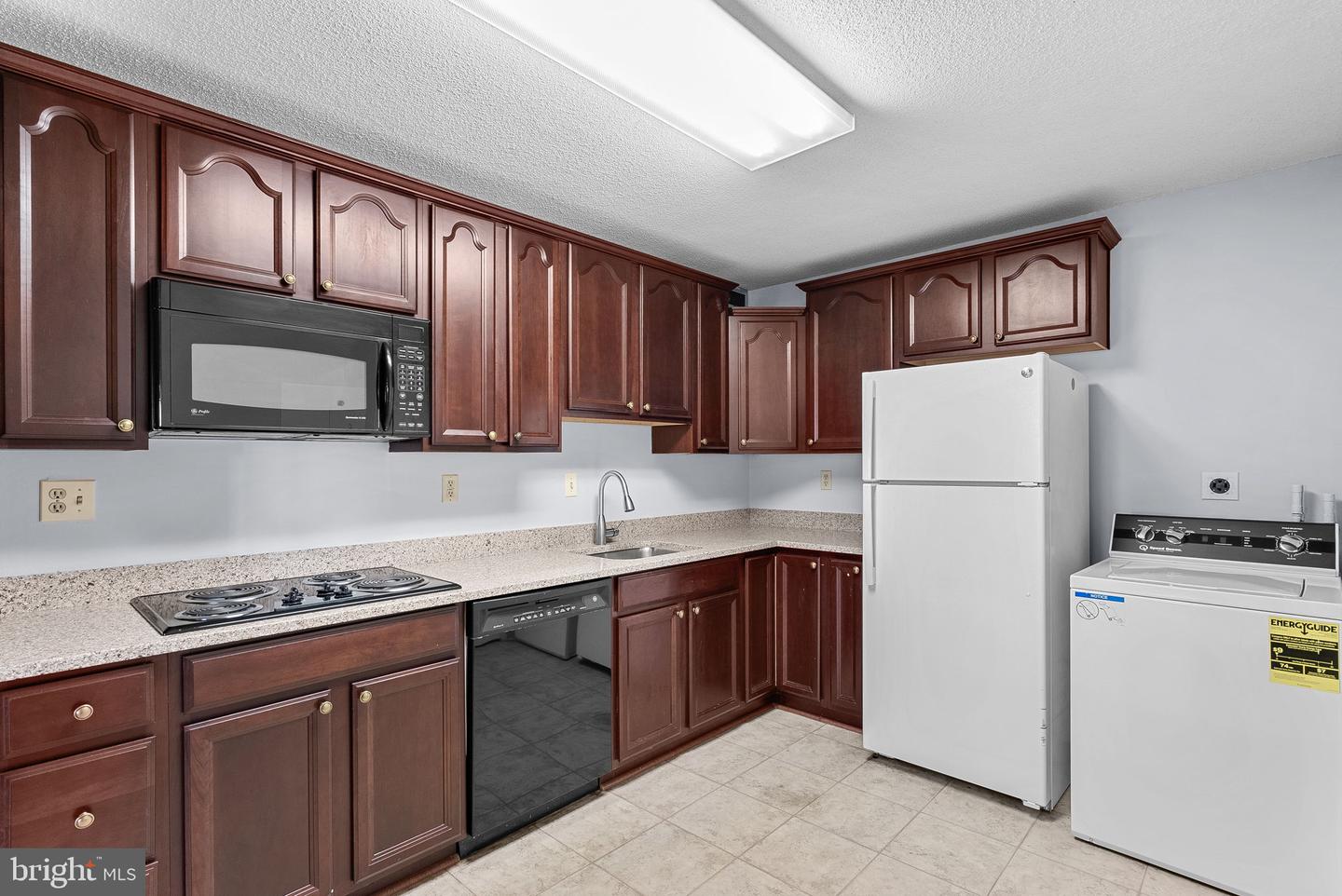 307 YOAKUM PKWY #1718, ALEXANDRIA, Virginia 22304, 1 Bedroom Bedrooms, ,1 BathroomBathrooms,Residential,For sale,307 YOAKUM PKWY #1718,VAAX2040452 MLS # VAAX2040452