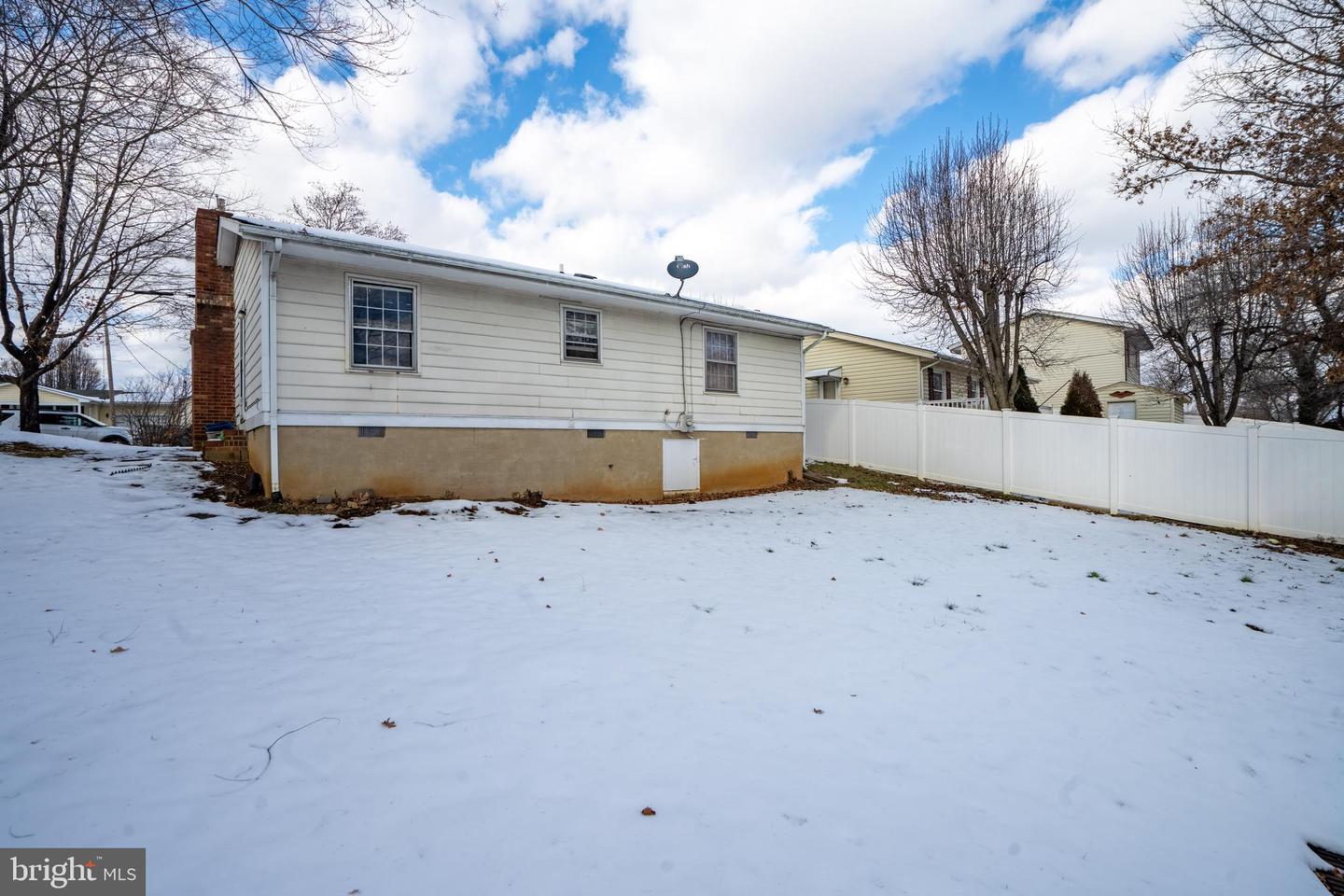 1112 OPEQUON AVE, WINCHESTER, Virginia 22601, 3 Bedrooms Bedrooms, ,1 BathroomBathrooms,Residential,For sale,1112 OPEQUON AVE,VAWI2006982 MLS # VAWI2006982