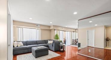 2905 CHARING CROSS RD #10/12, FALLS CHURCH, Virginia 22042, 2 Bedrooms Bedrooms, ,1 BathroomBathrooms,Residential,For sale,2905 CHARING CROSS RD #10/12,VAFX2216902 MLS # VAFX2216902