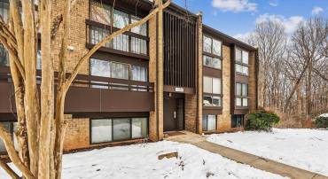 11560 ROLLING GREEN CT #100, RESTON, Virginia 20191, 2 Bedrooms Bedrooms, ,2 BathroomsBathrooms,Residential,For sale,11560 ROLLING GREEN CT #100,VAFX2217424 MLS # VAFX2217424