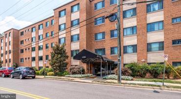 1200 S ARLINGTON RIDGE RD #406, ARLINGTON, Virginia 22202, 2 Bedrooms Bedrooms, ,1 BathroomBathrooms,Residential,For sale,1200 S ARLINGTON RIDGE RD #406,VAAR2052310 MLS # VAAR2052310