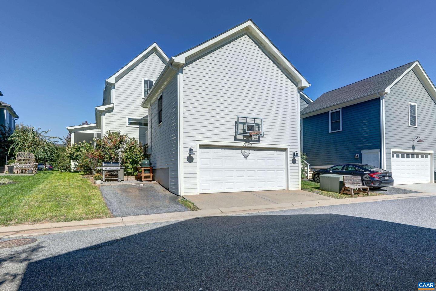 3072 GLEN VALLEY DR, CROZET, Virginia 22932, 5 Bedrooms Bedrooms, ,4 BathroomsBathrooms,Residential,For sale,3072 GLEN VALLEY DR,660003 MLS # 660003