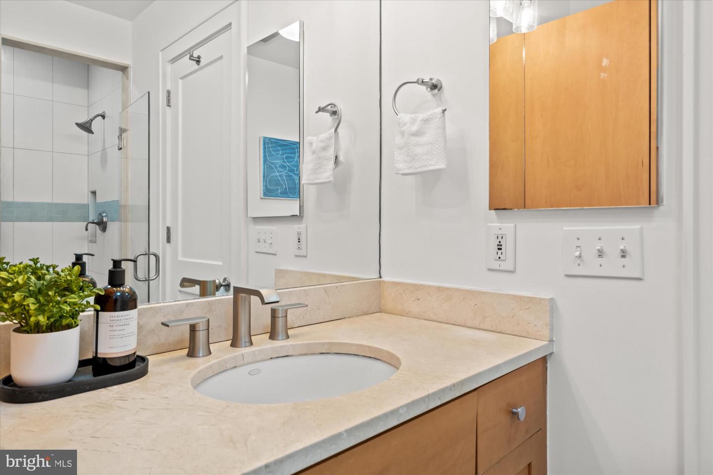 1817 SWANN ST NW #C, WASHINGTON, District Of Columbia 20009, 2 Bedrooms Bedrooms, ,2 BathroomsBathrooms,Residential,For sale,1817 SWANN ST NW #C,DCDC2170682 MLS # DCDC2170682