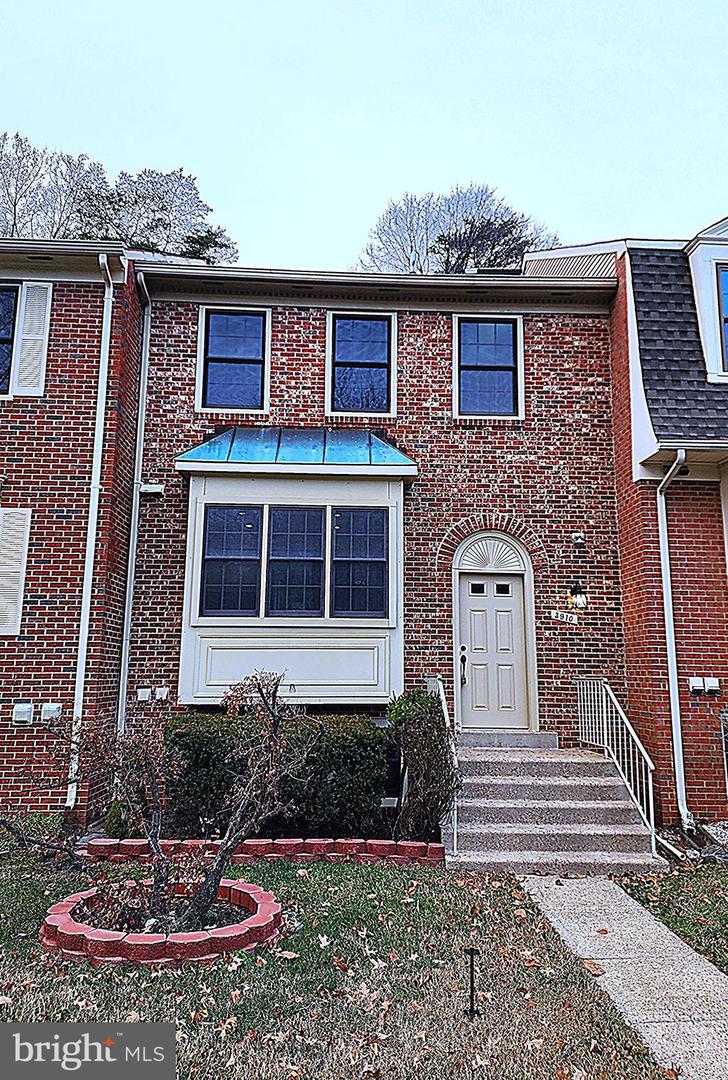 3910 TALLOW TREE CT, FAIRFAX, Virginia 22033, 4 Bedrooms Bedrooms, ,3 BathroomsBathrooms,Residential,For sale,3910 TALLOW TREE CT,VAFX2207466 MLS # VAFX2207466