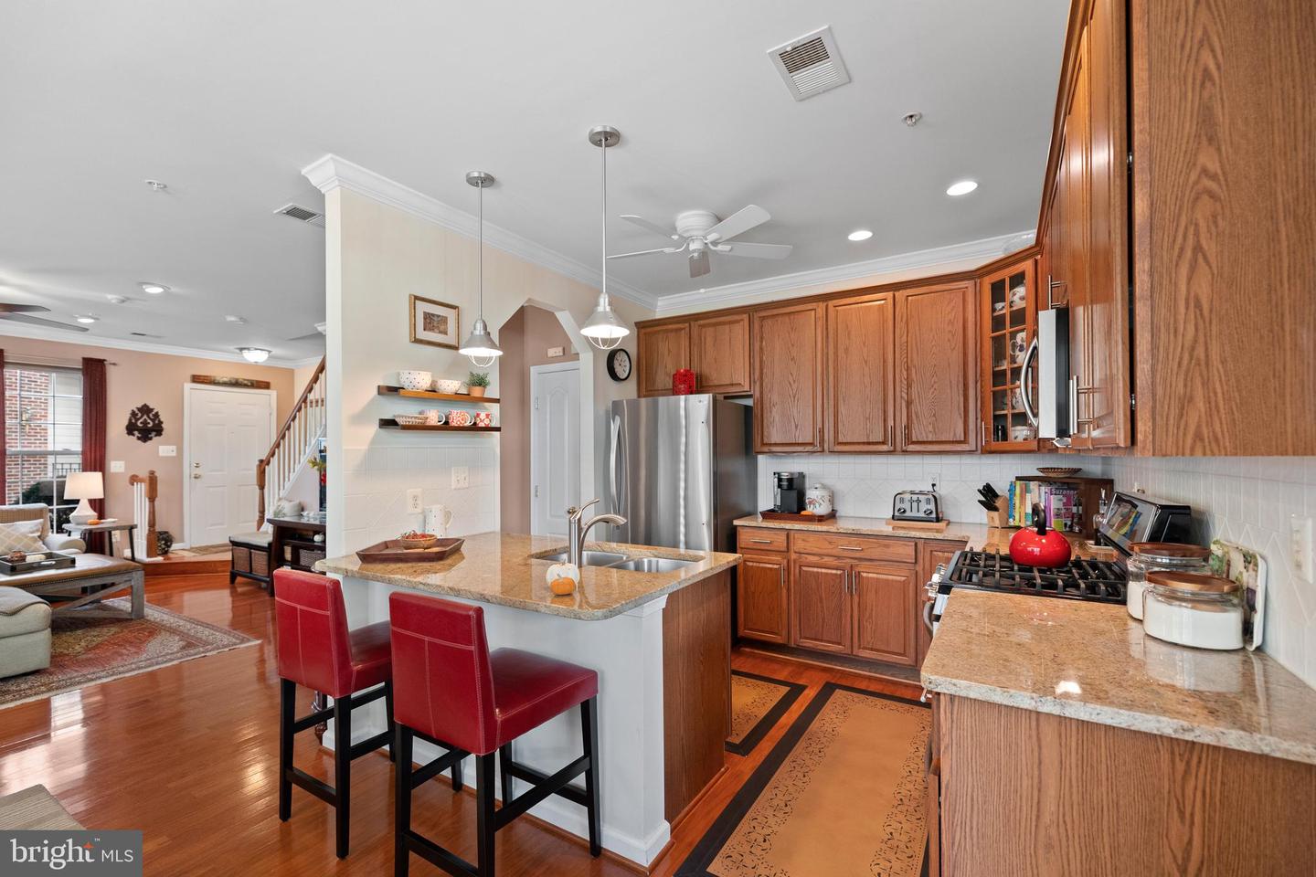 5112 ENGLISH TER, ALEXANDRIA, Virginia 22304, 2 Bedrooms Bedrooms, ,2 BathroomsBathrooms,Residential,For sale,5112 ENGLISH TER,VAAX2039660 MLS # VAAX2039660