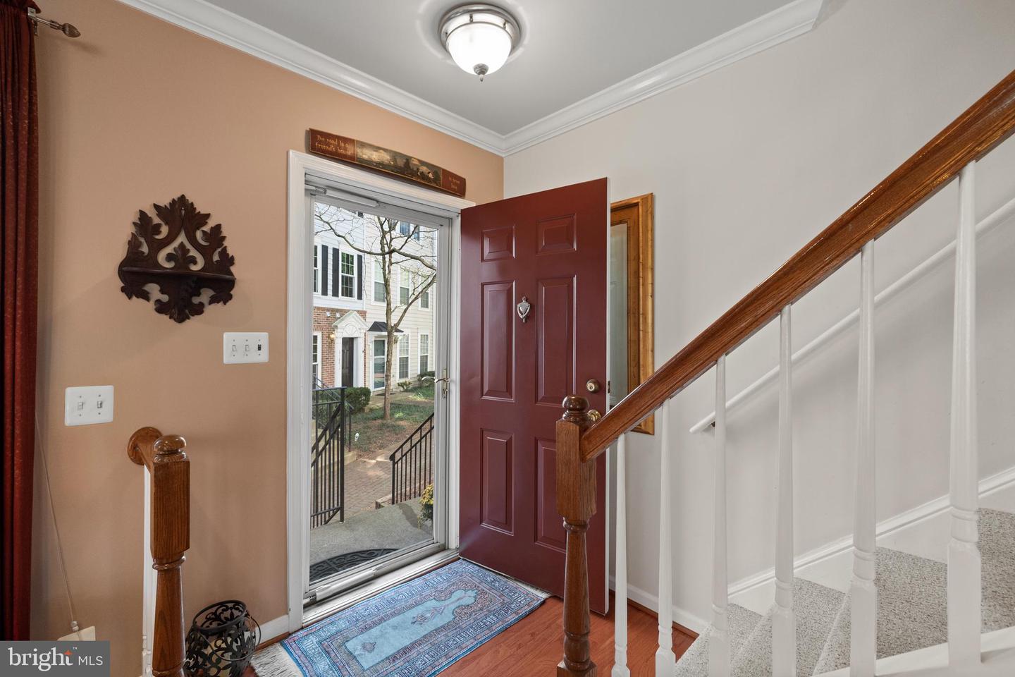 5112 ENGLISH TER, ALEXANDRIA, Virginia 22304, 2 Bedrooms Bedrooms, ,2 BathroomsBathrooms,Residential,For sale,5112 ENGLISH TER,VAAX2039660 MLS # VAAX2039660