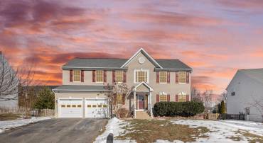 34 WILD ROSE DR, FREDERICKSBURG, Virginia 22406, 5 Bedrooms Bedrooms, ,3 BathroomsBathrooms,Residential,For sale,34 WILD ROSE DR,VAST2035168 MLS # VAST2035168