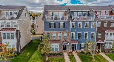 1670 SANDPIPER BAY LOOP, DUMFRIES, Virginia 22026, 4 Bedrooms Bedrooms, ,3 BathroomsBathrooms,Residential,For sale,1670 SANDPIPER BAY LOOP,VAPW2085986 MLS # VAPW2085986