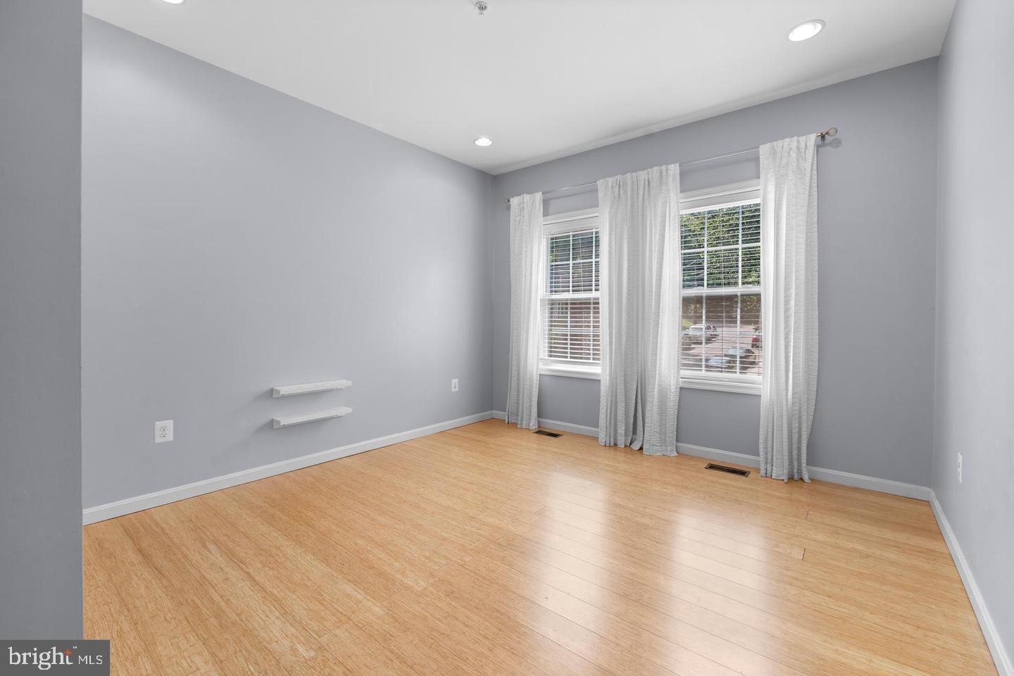 2353 S ST SE, WASHINGTON, District Of Columbia 20020, 3 Bedrooms Bedrooms, ,2 BathroomsBathrooms,Residential,For sale,2353 S ST SE,DCDC2174602 MLS # DCDC2174602