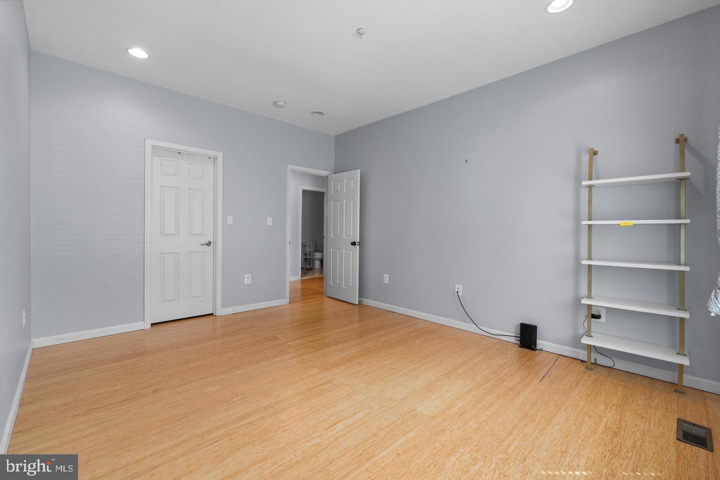 2353 S ST SE, WASHINGTON, District Of Columbia 20020, 3 Bedrooms Bedrooms, ,2 BathroomsBathrooms,Residential,For sale,2353 S ST SE,DCDC2174602 MLS # DCDC2174602