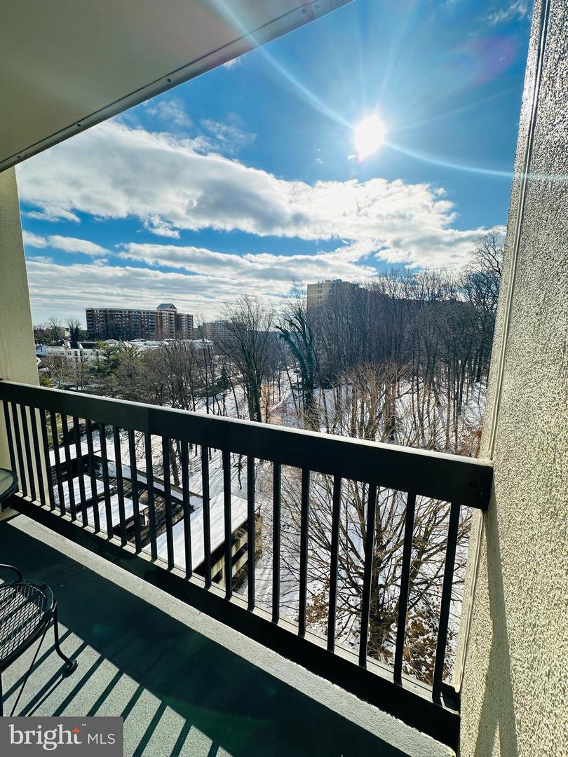 6300 STEVENSON AVE #605, ALEXANDRIA, Virginia 22304, 1 Bedroom Bedrooms, ,1 BathroomBathrooms,Residential,For sale,6300 STEVENSON AVE #605,VAAX2040726 MLS # VAAX2040726