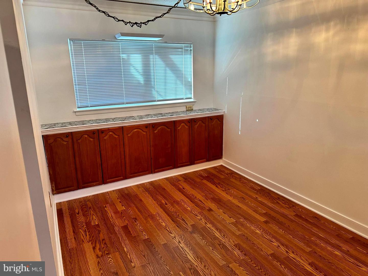 8656 VILLAGE SQ #8656, ALEXANDRIA, Virginia 22309, 2 Bedrooms Bedrooms, ,1 BathroomBathrooms,Residential,For sale,8656 VILLAGE SQ #8656,VAFX2209650 MLS # VAFX2209650