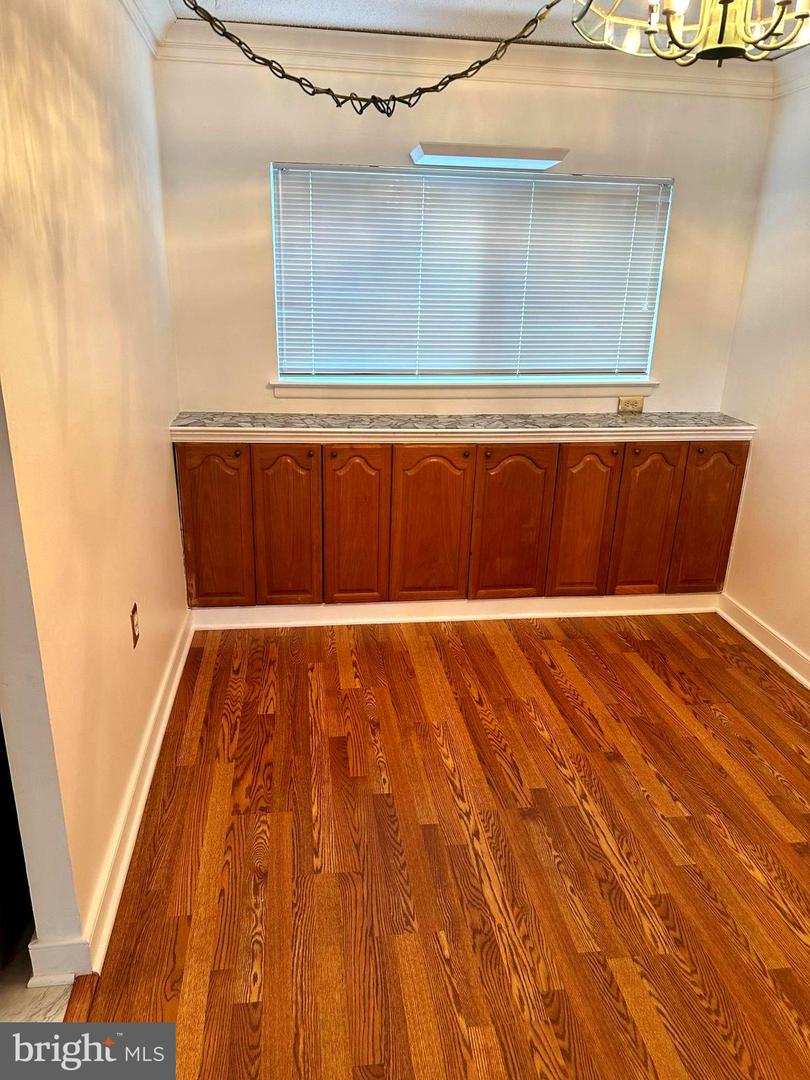 8656 VILLAGE SQ #8656, ALEXANDRIA, Virginia 22309, 2 Bedrooms Bedrooms, ,1 BathroomBathrooms,Residential,For sale,8656 VILLAGE SQ #8656,VAFX2209650 MLS # VAFX2209650