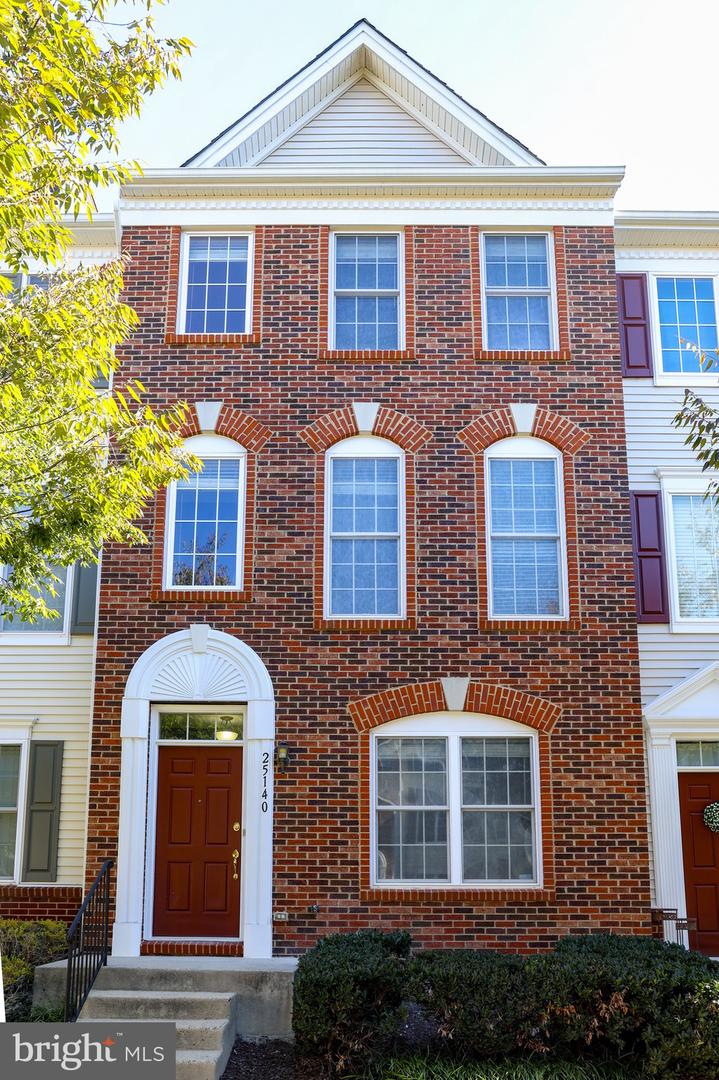 25140 MONTEITH TER, CHANTILLY, Virginia 20152, 3 Bedrooms Bedrooms, ,3 BathroomsBathrooms,Residential,For sale,25140 MONTEITH TER,VALO2083688 MLS # VALO2083688