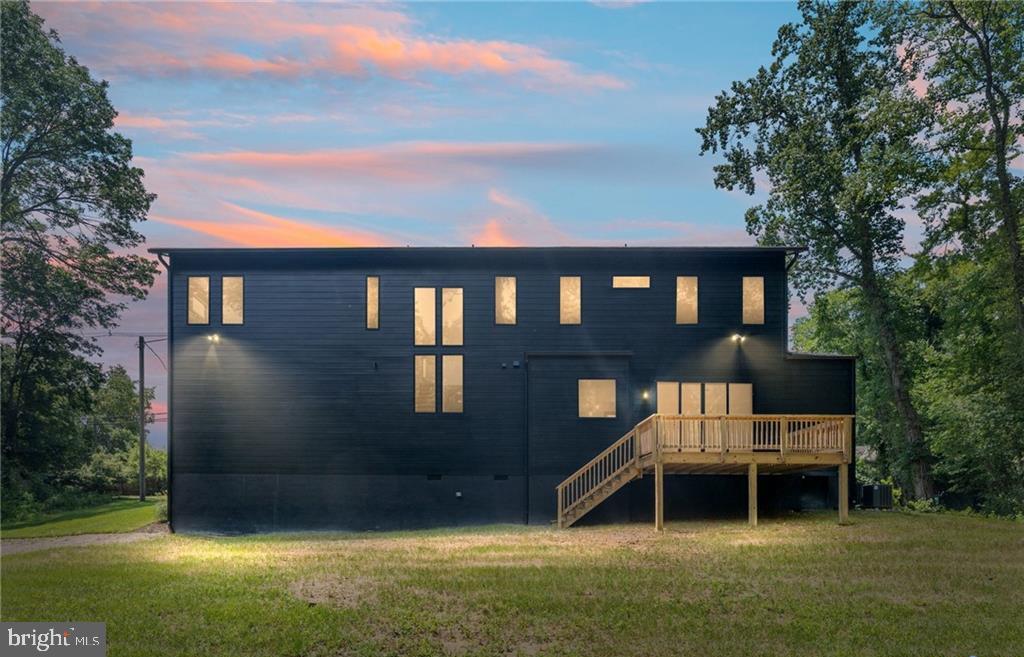 8632 CHEROKEE RD, RICHMOND, Virginia 23235, 3 Bedrooms Bedrooms, 7 Rooms Rooms,2 BathroomsBathrooms,Residential,For sale,8632 CHEROKEE RD,VARC2000590 MLS # VARC2000590