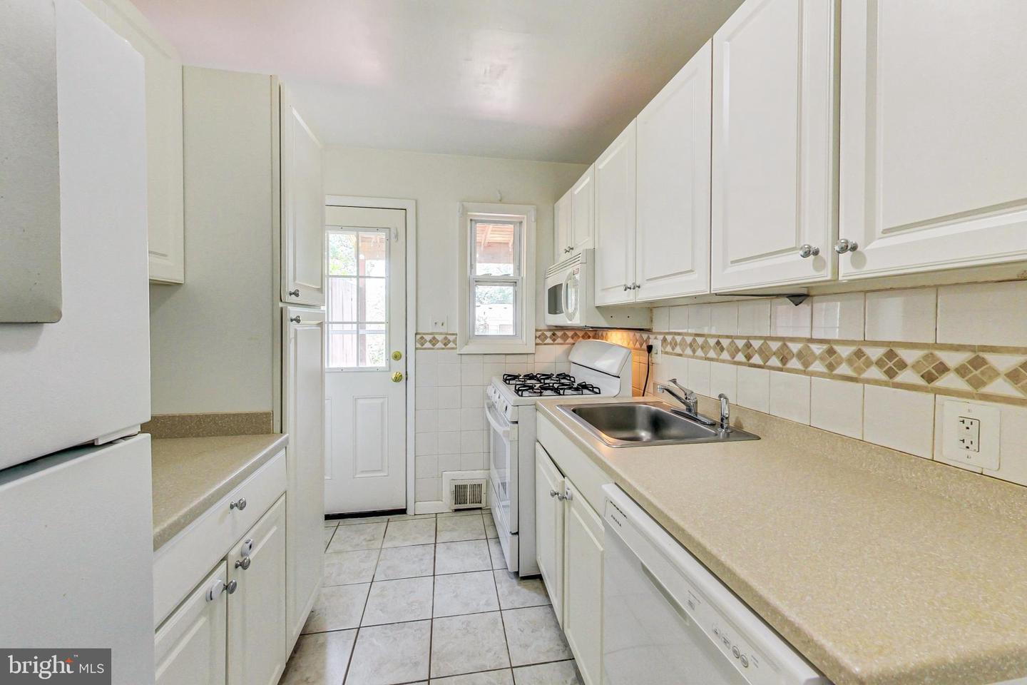 118 S INGRAM ST, ALEXANDRIA, Virginia 22304, 2 Bedrooms Bedrooms, ,2 BathroomsBathrooms,Residential,For sale,118 S INGRAM ST,VAAX2035308 MLS # VAAX2035308