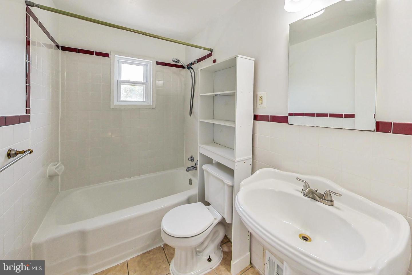 118 S INGRAM ST, ALEXANDRIA, Virginia 22304, 2 Bedrooms Bedrooms, ,2 BathroomsBathrooms,Residential,For sale,118 S INGRAM ST,VAAX2035308 MLS # VAAX2035308