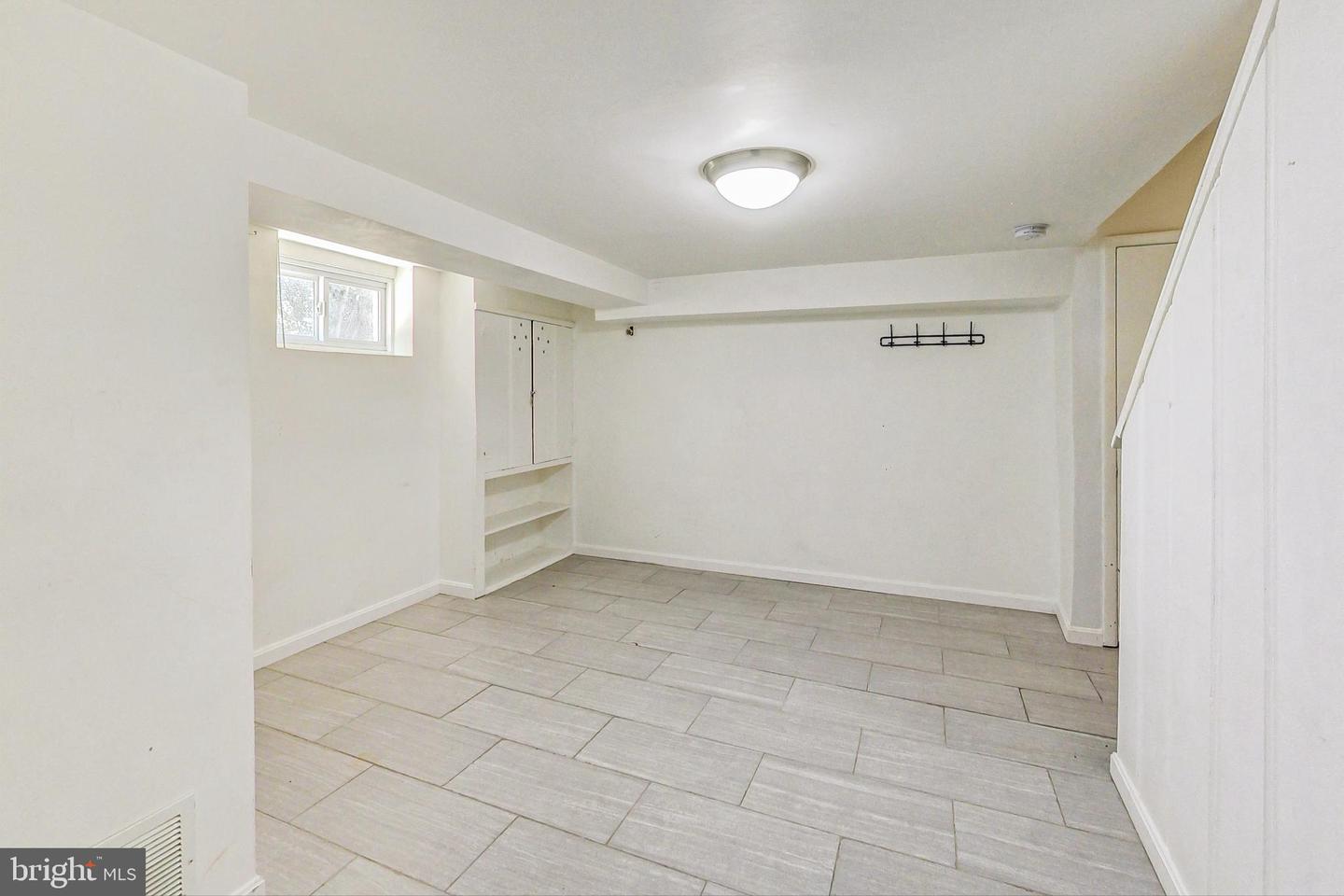 118 S INGRAM ST, ALEXANDRIA, Virginia 22304, 2 Bedrooms Bedrooms, ,2 BathroomsBathrooms,Residential,For sale,118 S INGRAM ST,VAAX2035308 MLS # VAAX2035308