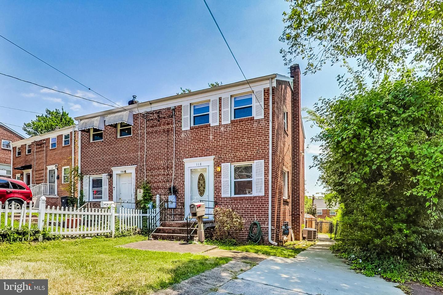 118 S INGRAM ST, ALEXANDRIA, Virginia 22304, 2 Bedrooms Bedrooms, ,2 BathroomsBathrooms,Residential,For sale,118 S INGRAM ST,VAAX2035308 MLS # VAAX2035308