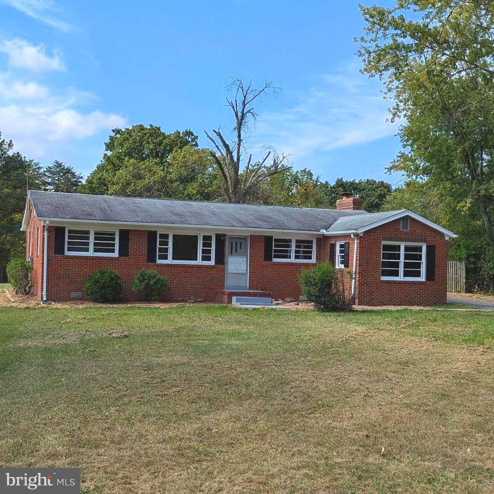 8610 LINTON HALL RD, BRISTOW, Virginia 20136, 3 Bedrooms Bedrooms, ,2 BathroomsBathrooms,Residential,For sale,8610 LINTON HALL RD,VAPW2080504 MLS # VAPW2080504