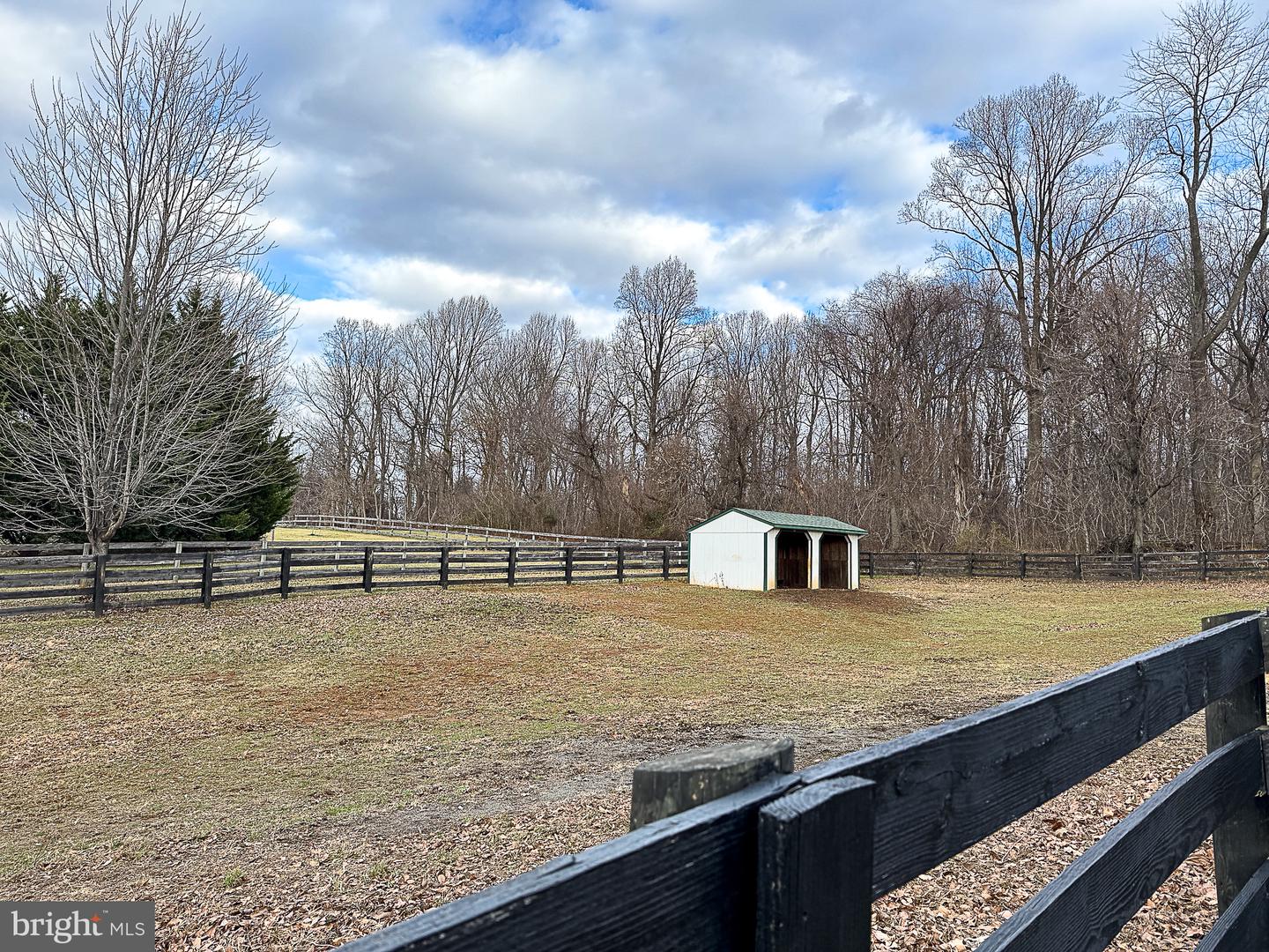 16766 CLARKES GAP RD, PAEONIAN SPRINGS, Virginia 20129, 4 Bedrooms Bedrooms, ,3 BathroomsBathrooms,Residential,For sale,16766 CLARKES GAP RD,VALO2086016 MLS # VALO2086016