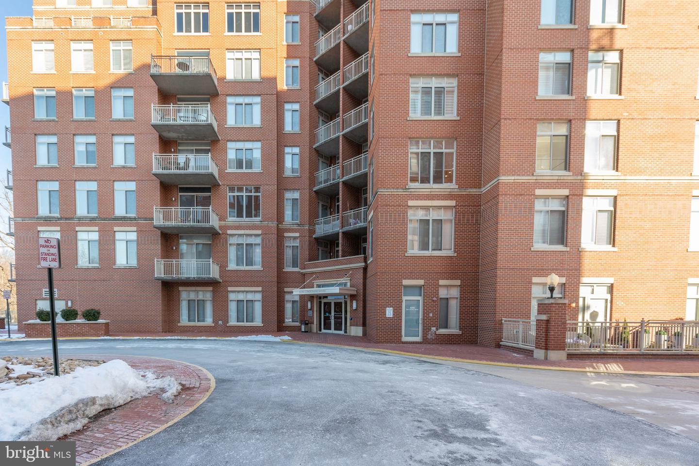 4480 MARKET COMMONS DR #710, FAIRFAX, Virginia 22033, 2 Bedrooms Bedrooms, ,2 BathroomsBathrooms,Residential,For sale,4480 MARKET COMMONS DR #710,VAFX2217590 MLS # VAFX2217590