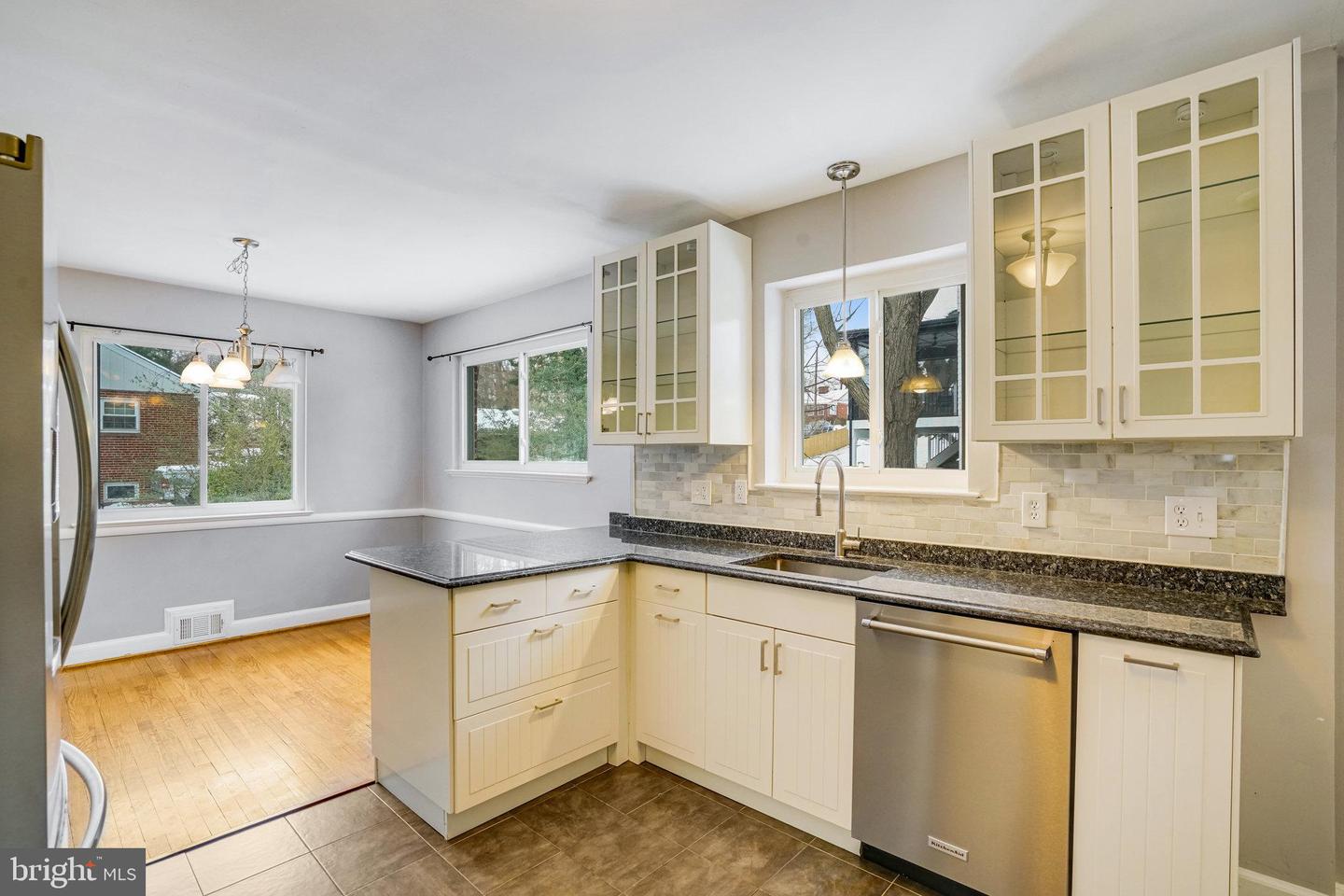 6576 WILLIAMSBURG BLVD, ARLINGTON, Virginia 22213, 3 Bedrooms Bedrooms, ,2 BathroomsBathrooms,Residential,For sale,6576 WILLIAMSBURG BLVD,VAAR2052386 MLS # VAAR2052386