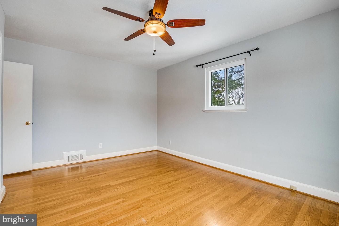 6576 WILLIAMSBURG BLVD, ARLINGTON, Virginia 22213, 3 Bedrooms Bedrooms, ,2 BathroomsBathrooms,Residential,For sale,6576 WILLIAMSBURG BLVD,VAAR2052386 MLS # VAAR2052386