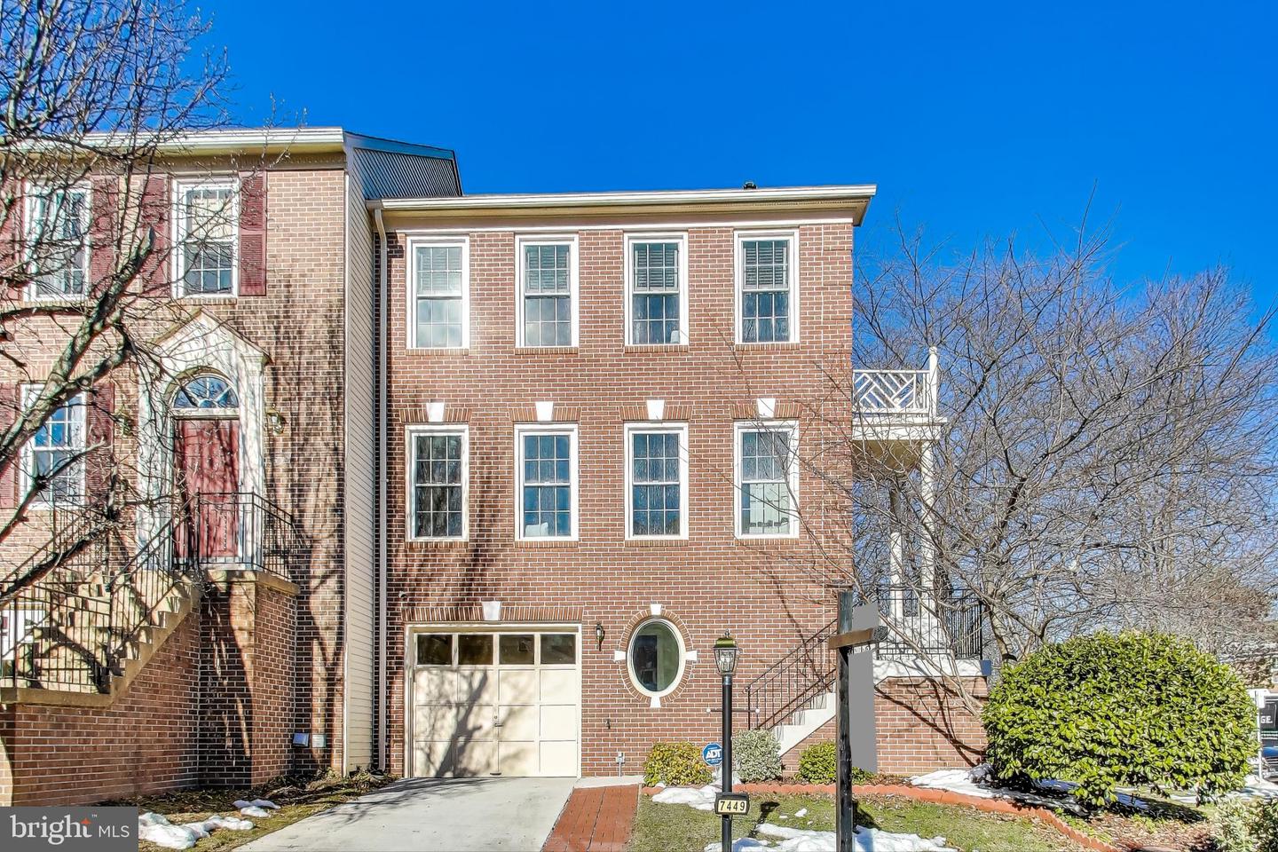 7449 HEATHERFIELD LN, ALEXANDRIA, Virginia 22315, 3 Bedrooms Bedrooms, ,2 BathroomsBathrooms,Residential,For sale,7449 HEATHERFIELD LN,VAFX2217880 MLS # VAFX2217880