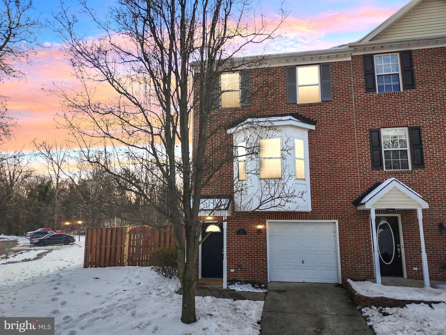 201 SHAW CT, FREDERICKSBURG, Virginia 22405, 2 Bedrooms Bedrooms, ,2 BathroomsBathrooms,Residential,For sale,201 SHAW CT,VAST2035272 MLS # VAST2035272